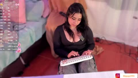 Mayoyo online show from 8, 4, 2026