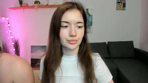 Snapshot of kiki_mcflurry chatting on 19, 10, 2025 PavelPolly online show from 19, 10, 2025