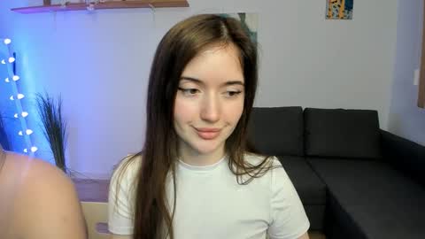 Snapshot of kiki_mcflurry chatting on 24, 11, 2025 PavelPolly online show from 24, 11, 2025