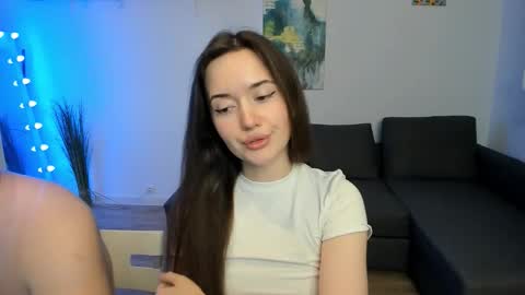 Snapshot of kiki_mcflurry chatting on 25, 11, 2025 PavelPolly online show from 25, 11, 2025