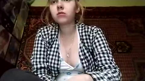 kikibang_ online show from 28, 10, 2025