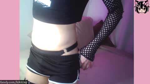 Snapshot of kikitrap chatting on 4, 1, 2025 Kiki Trap online show from 4, 1, 2025