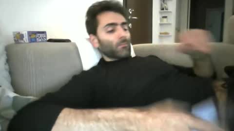 Snapshot of kikkus01 chatting on 21, 10, 2025 kikkus01 online show from 21, 10, 2025