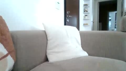 Snapshot of kikkus01 chatting on 8, 11, 2025 kikkus01 online show from 8, 11, 2025