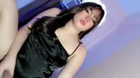 Snapshot of kim_aero chatting on 22, 9, 2025 kim_aero online show from 22, 9, 2025