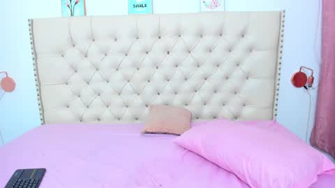 Snapshot of kim_eli chatting on 14, 2, 2025 kim_eli online show from 14, 2, 2025