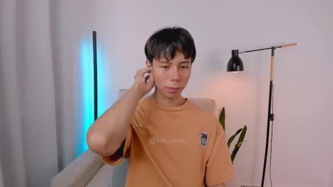 Snapshot of kim_lian2 chatting on 1, 2, 2026 Kim Lian online show from 1, 2, 2026