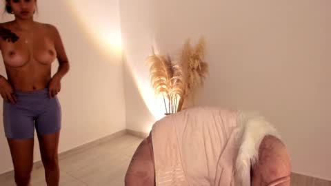 Kim Murphy online show from 6, 11, 2025