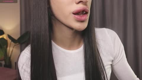 Snapshot of kim_oberlin chatting on 29, 9, 2025 Kim Oberlin online show from 29, 9, 2025