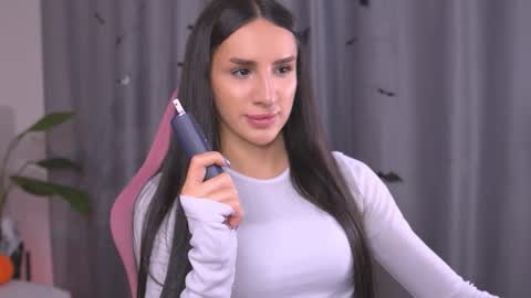 Snapshot of kim_oberlin chatting on 25, 10, 2025 Kim Oberlin online show from 25, 10, 2025