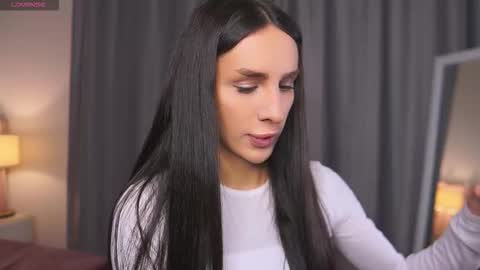 Snapshot of kim_oberlin chatting on 5, 11, 2025 Kim Oberlin online show from 5, 11, 2025