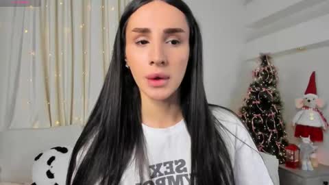 Snapshot of kim_oberlin chatting on 18, 12, 2025 Kim Oberlin online show from 18, 12, 2025