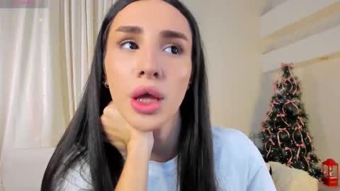 Snapshot of kim_oberlin chatting on 19, 12, 2025 Kim Oberlin online show from 19, 12, 2025