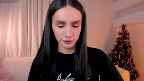 Snapshot of kim_oberlin chatting on 22, 12, 2025 Kim Oberlin online show from 22, 12, 2025