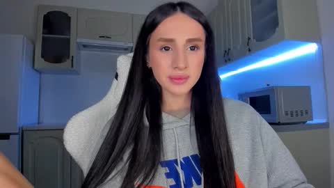 Snapshot of kim_oberlin chatting on 9, 2, 2026 Kim Oberlin online show from 9, 2, 2026