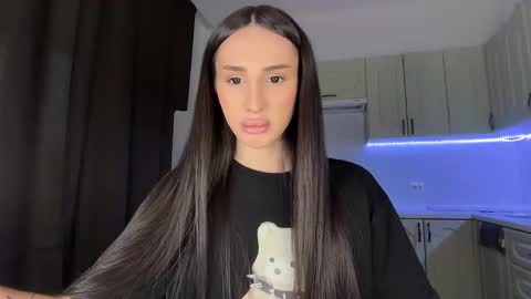 Snapshot of kim_oberlin chatting on 28, 2, 2026 Kim Oberlin online show from 28, 2, 2026