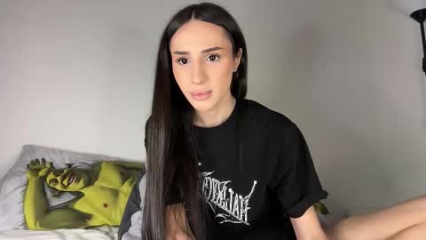 Snapshot of kim_oberlin chatting on 10, 3, 2026 Kim Oberlin online show from 10, 3, 2026