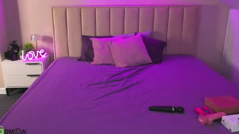 kimberlly_smith online show from 30, 5, 2026