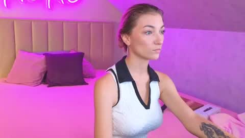 Snapshot of kimberlly_smith chatting on 30, 6, 2026 kimberlly_smith online show from 30, 6, 2026