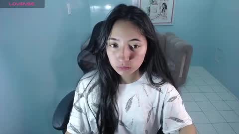 Snapshot of kimberly_thomson_t chatting on 5, 12, 2024 kimberly online show from 5, 12, 2024