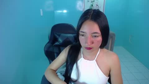 Snapshot of kimberly_thomson_t chatting on 6, 12, 2024 kimberly online show from 6, 12, 2024