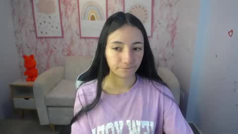 Snapshot of kimberly_thomson_t chatting on 22, 9, 2025 kimberly online show from 22, 9, 2025