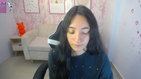 Snapshot of kimberly_thomson_t chatting on 24, 11, 2025 kimberly online show from 24, 11, 2025