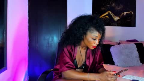 Snapshot of kimberlybanks2 chatting on 27, 1, 2025 Kimberly Banks online show from 27, 1, 2025