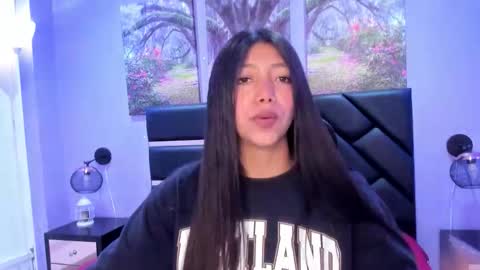 Kimberly Villalobos online show from 13, 11, 2025