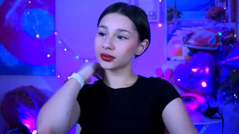 Snapshot of kimclarks chatting on 19, 9, 2025 kimclarks online show from 19, 9, 2025