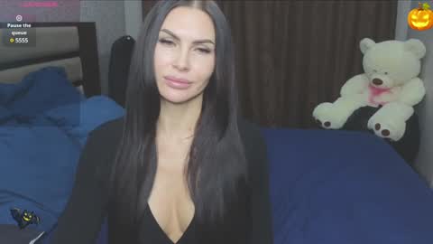 KIm online show from 5, 12, 2024