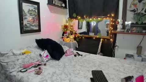 Snapshot of kimgodoy chatting on 26, 2, 2025 alejagodoy99 online show from 26, 2, 2025