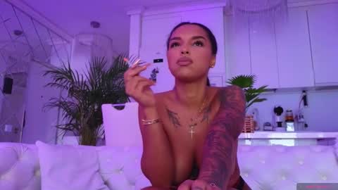 Snapshot of kimibrowny chatting on 18, 12, 2025 Kim online show from 18, 12, 2025