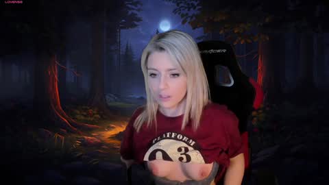 Wolfs Girl online show from 5, 12, 2024