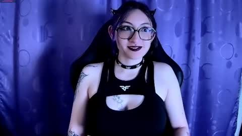 Snapshot of kimlennox_ chatting on 29, 1, 2025 online show from 29, 1, 2025