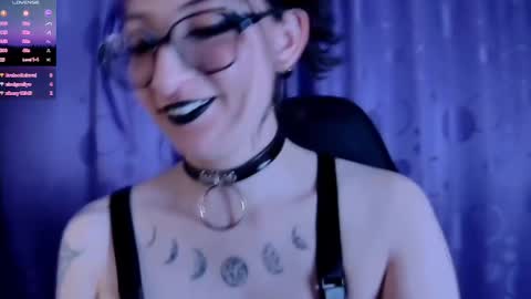 Snapshot of kimlennox_ chatting on 30, 1, 2025 online show from 30, 1, 2025