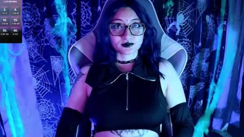 Snapshot of kimlennox_ chatting on 30, 10, 2025 online show from 30, 10, 2025