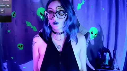 Snapshot of kimlennox_ chatting on 1, 12, 2025 online show from 1, 12, 2025