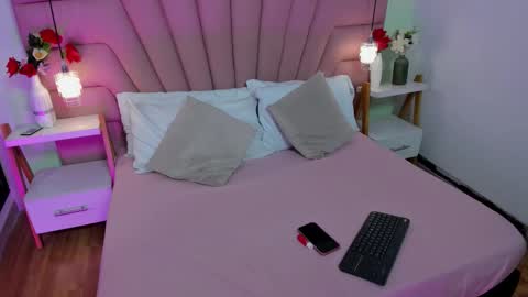 kimluna1 online show from 6, 2, 2026