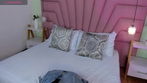 kimluna1 online show from 30, 4, 2026