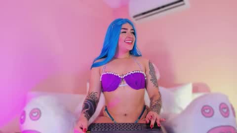 Snapshot of kimm_rosee chatting on 21, 11, 2025 Kim online show from 21, 11, 2025