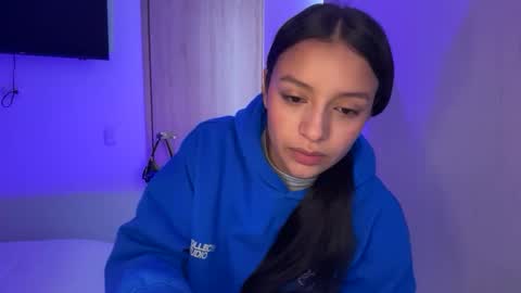 kimmi online show from 7, 4, 2026