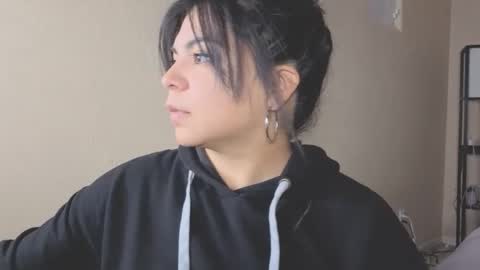 Kimmi online show from 8, 3, 2025