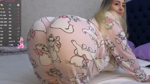 Snapshot of kimmie_ chatting on 6, 3, 2025 Kimmie online show from 6, 3, 2025