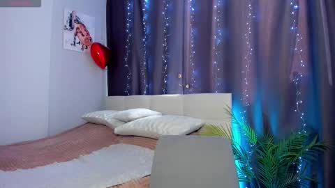 kimmy1_powell online show from 25, 10, 2025