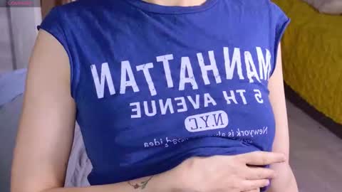 Snapshot of kimmycutes chatting on 8, 11, 2025 KimmyCutes online show from 8, 11, 2025