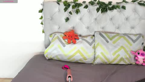 Snapshot of kimreyes1 chatting on 4, 12, 2024 Kim online show from 4, 12, 2024