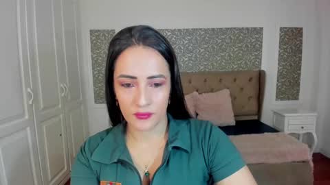 Snapshot of kimwessel_ chatting on 9, 11, 2025 Kim online show from 9, 11, 2025