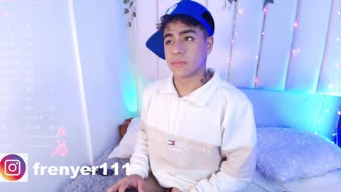 Snapshot of king_azahell chatting on 22, 1, 2025 king help me reach 100 likes online show from 22, 1, 2025