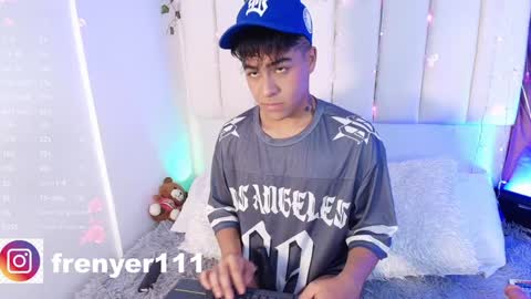 Snapshot of king_azahell chatting on 31, 1, 2025 king help me reach 100 likes online show from 31, 1, 2025